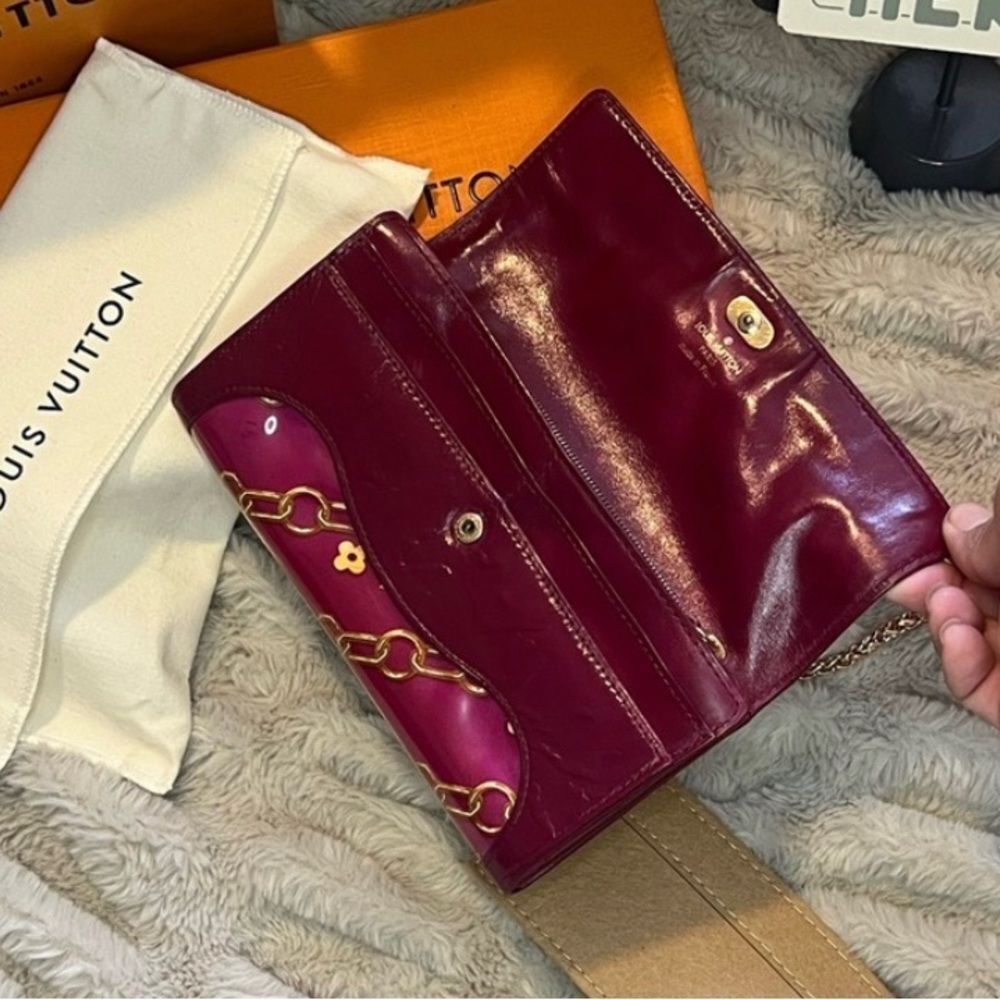 *Authentic* Louis Vuitton *Limited Edition* Charm Wallet Fuschia leather Wallet - Picture 4 of 16